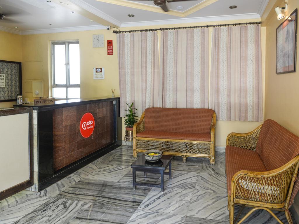 Hotel Oyo 807 Near Miramar Beach Panaji