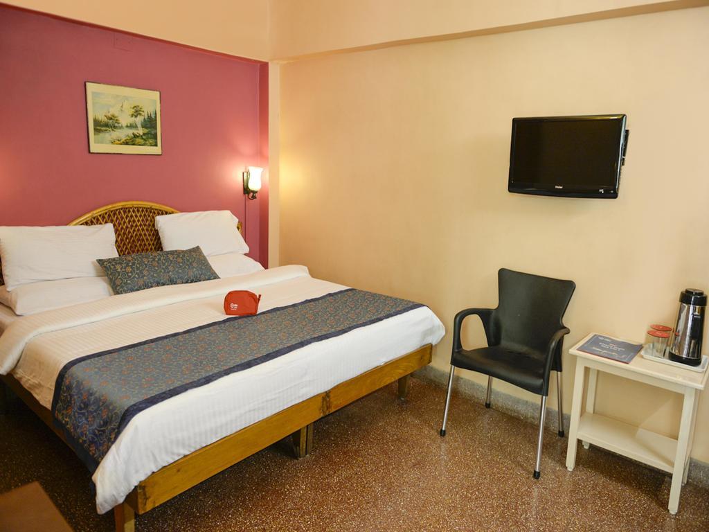 Oyo 807 Near Miramar Beach Panaji Hotel