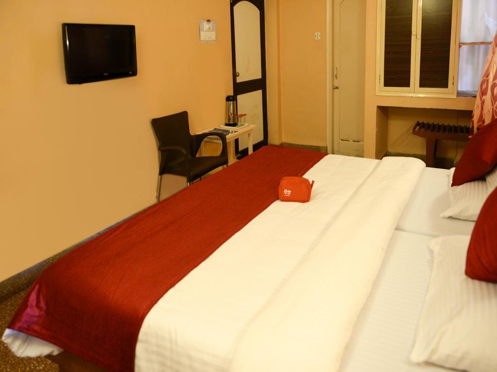 Hotel Oyo 807 Near Miramar Beach Panaji Panaji