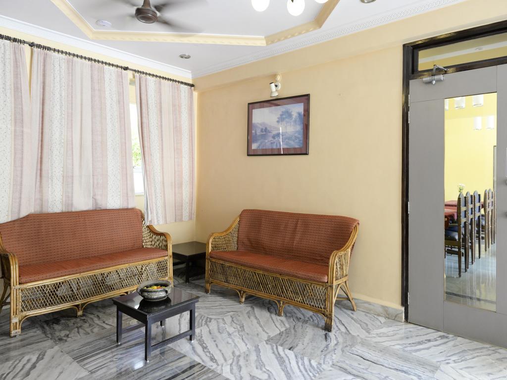 Hotel Oyo 807 Near Miramar Beach Panaji Panaji